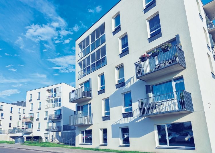 Wsparcie na OZE dla Wspólnot i Spółdzielni Mieszkaniowych. Program TERMO